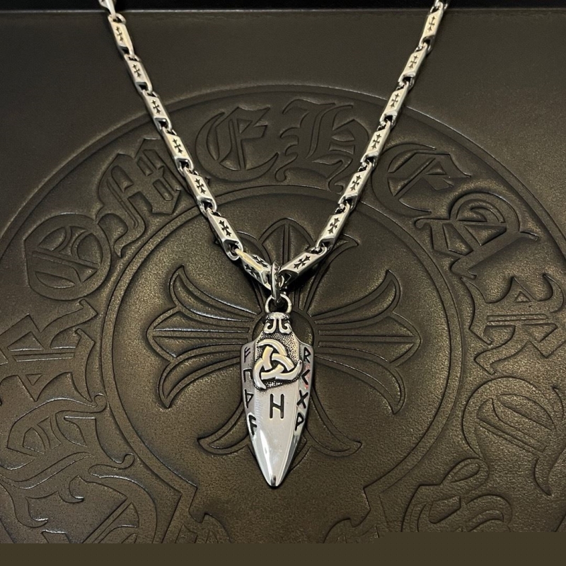 Ch**me He**ts necklaces